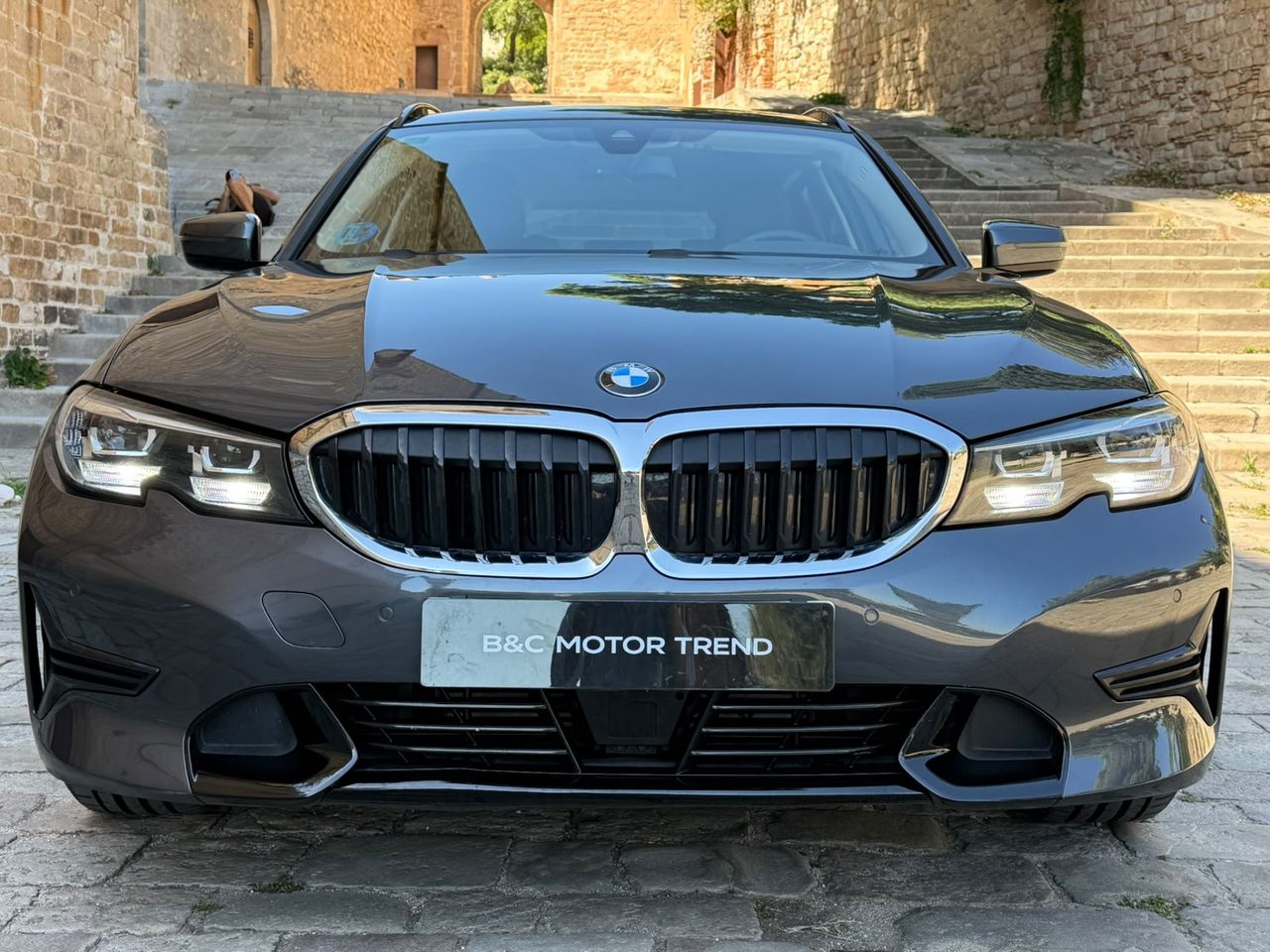 BMW Serie 3 320d Touring 2022 de segunda mano en Barcelona