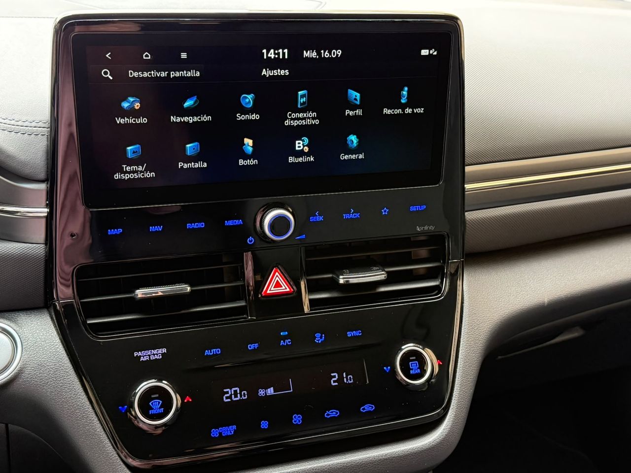 Hyundai IONIQ Híbrido 1.6 GDI 104 kW 2022 de segunda mano en Barcelona