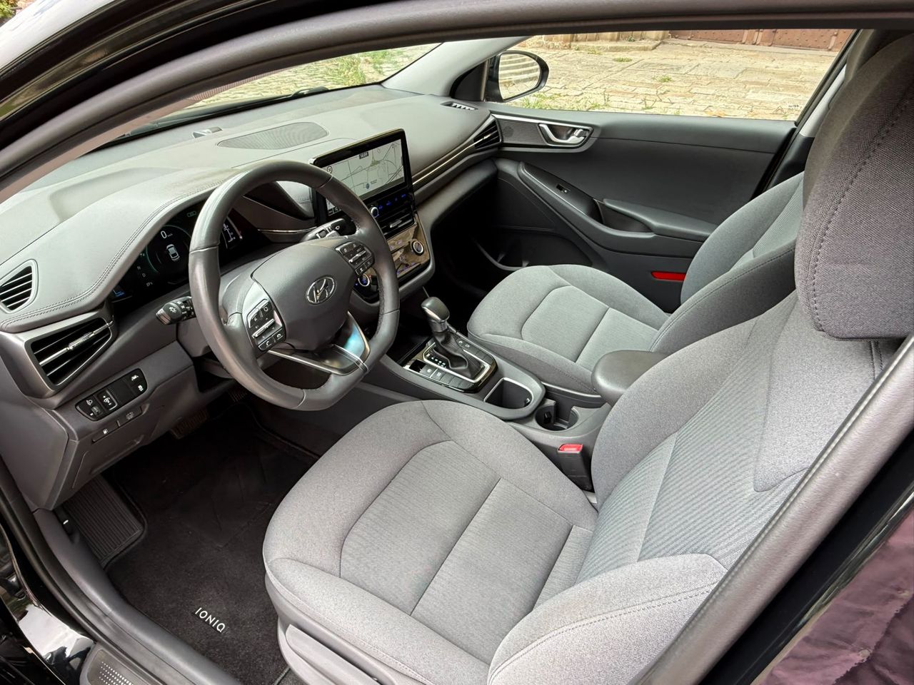 Hyundai IONIQ Híbrido 1.6 GDI 104 kW 2022 de segunda mano en Barcelona