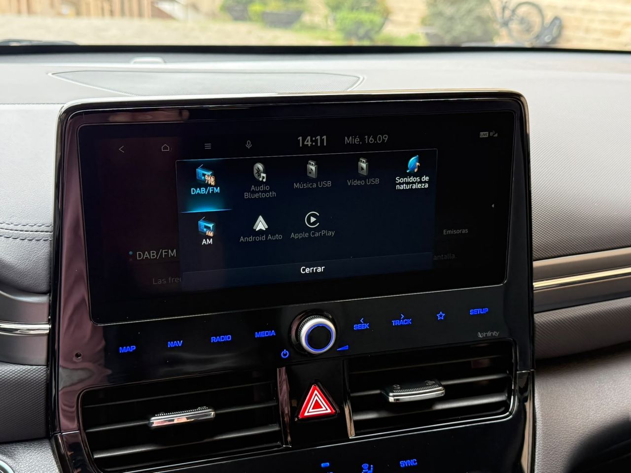 Hyundai IONIQ Híbrido 1.6 GDI 104 kW 2022 de segunda mano en Barcelona