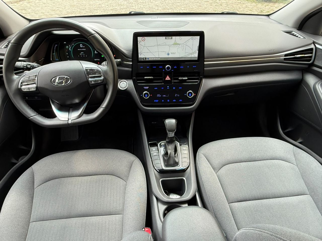 Hyundai IONIQ Híbrido 1.6 GDI 104 kW 2022 de segunda mano en Barcelona