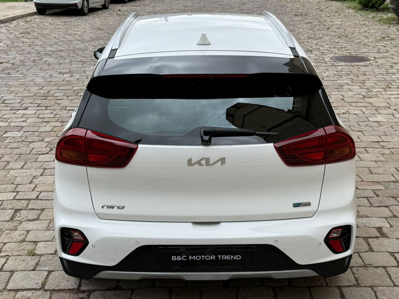 Kia Niro 1.6 GDi HEV 141 CV Drive 2022 de segunda mano en Barcelona