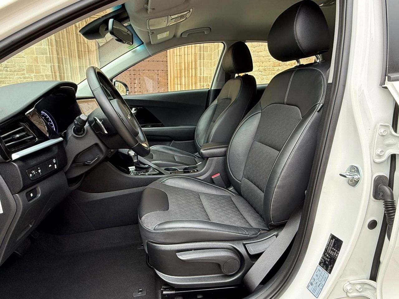 Kia Niro 1.6 GDi HEV 141 CV Drive 2022 de segunda mano en Barcelona