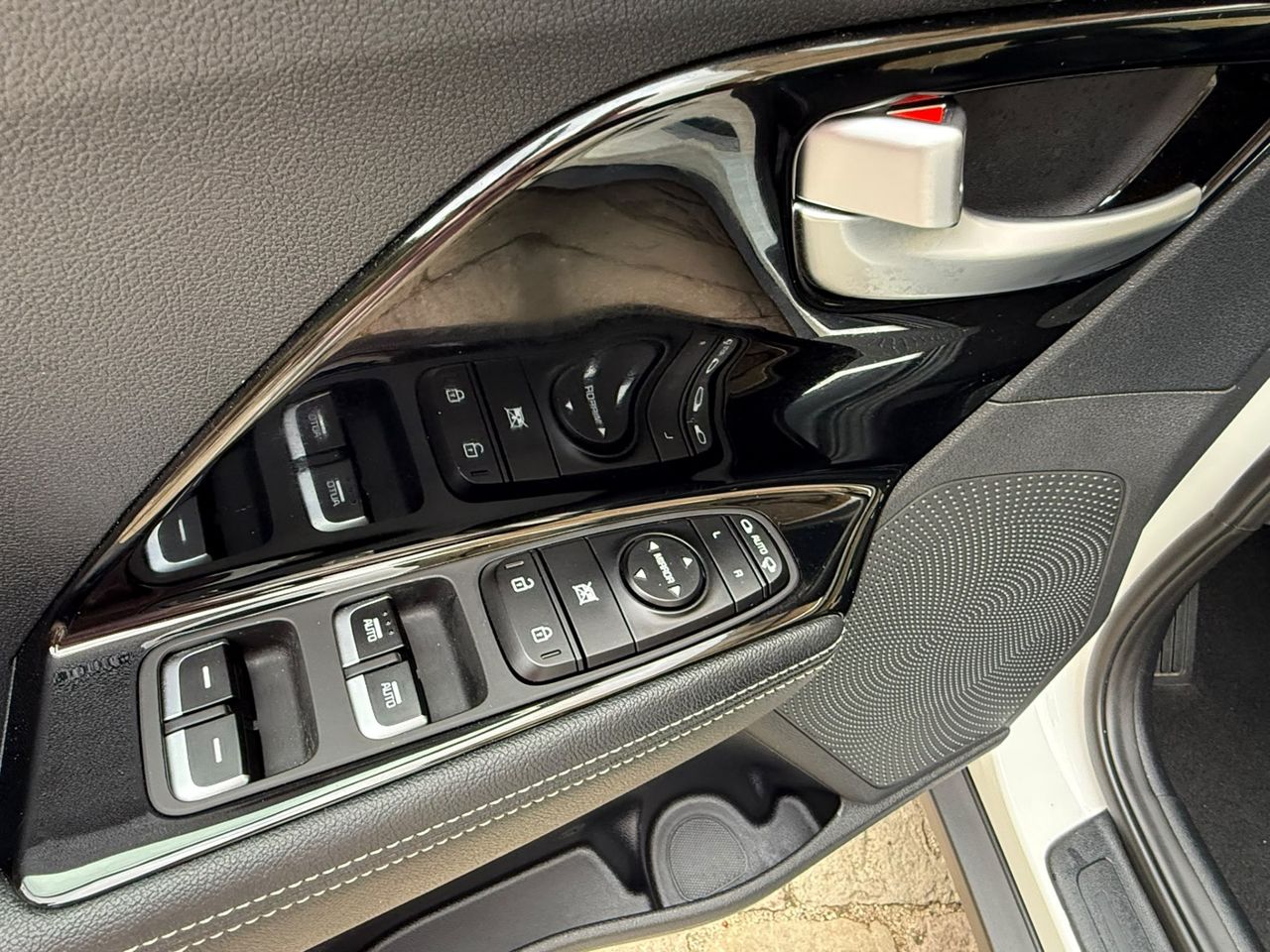 Kia Niro 1.6 GDi HEV 141 CV Drive 2022 de segunda mano en Barcelona