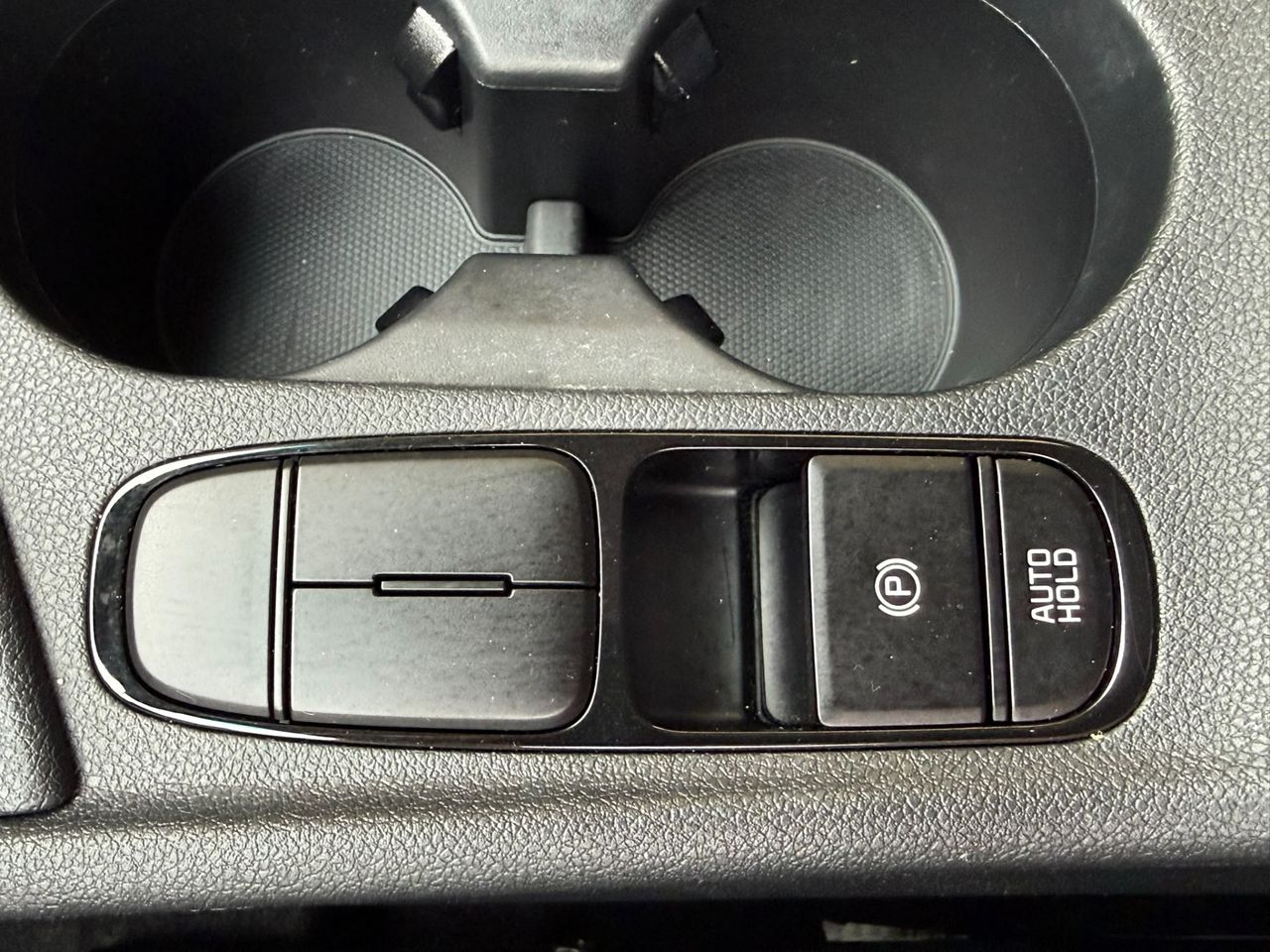 Kia Niro 1.6 GDi HEV 141 CV Drive 2022 de segunda mano en Barcelona
