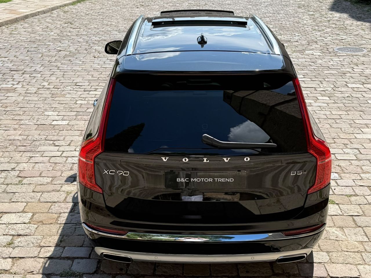 Volvo XC90 B5 Diesel Inscription AWD 2021 de segunda mano en Barcelona