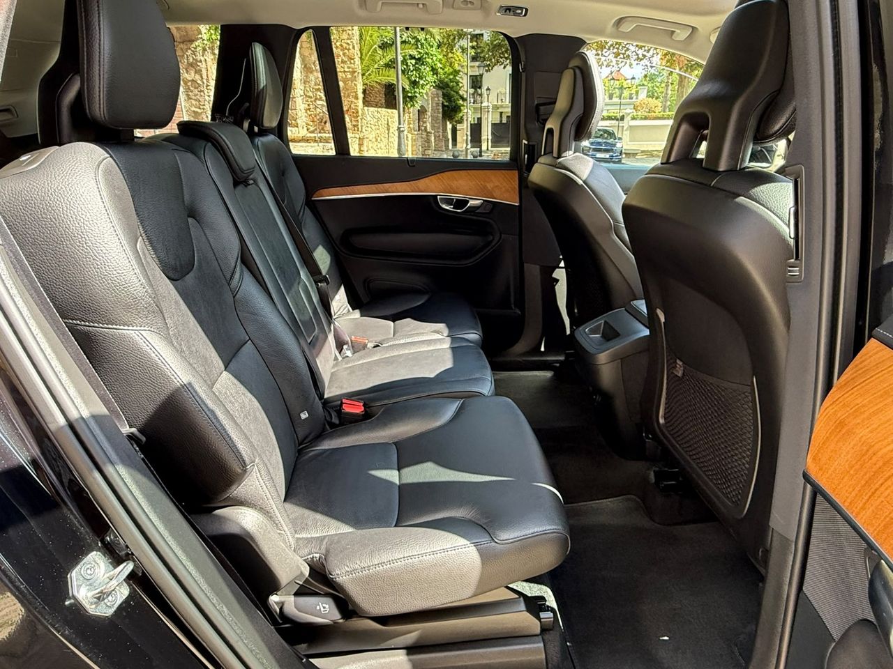 Volvo XC90 B5 Diesel Inscription AWD 2021 de segunda mano en Barcelona