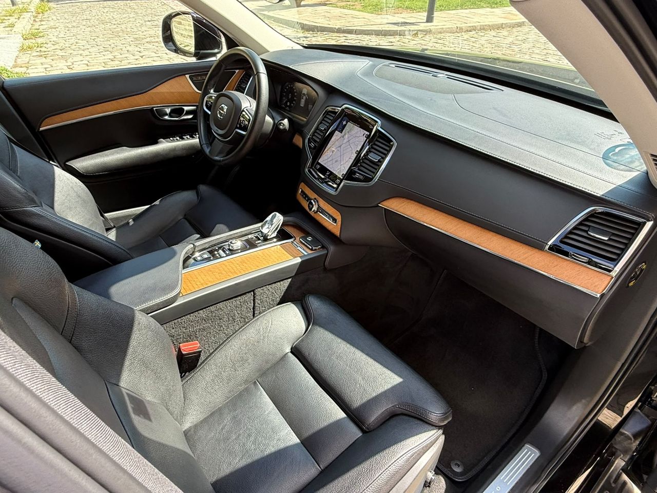 Volvo XC90 B5 Diesel Inscription AWD 2021 de segunda mano en Barcelona