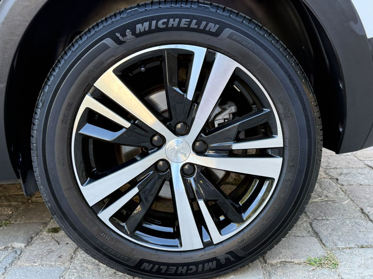 Peugeot 5008 GT BlueHDi 130 EAT8 2022 de segunda mano en Barcelona
