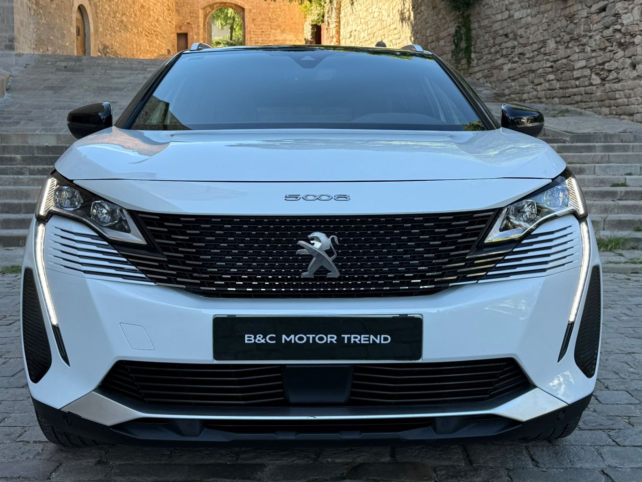Peugeot 5008 GT BlueHDi 130 EAT8 2022 de segunda mano en Barcelona