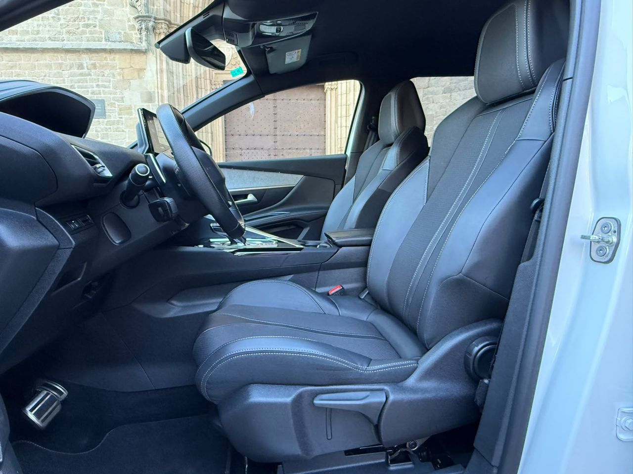 Peugeot 5008 GT BlueHDi 130 EAT8 2022 de segunda mano en Barcelona