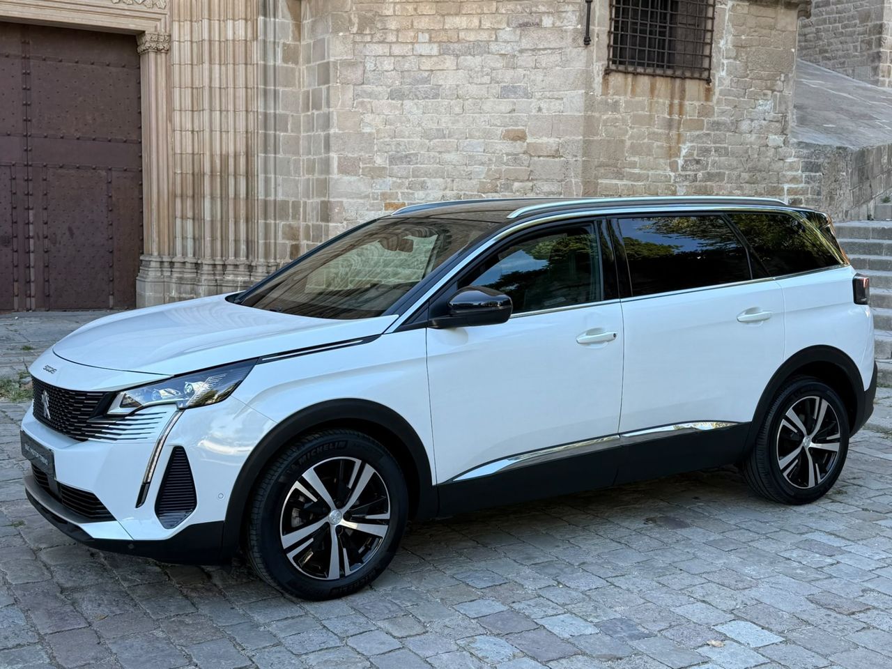 Peugeot 5008 GT BlueHDi 130 EAT8 2022 de segunda mano en Barcelona