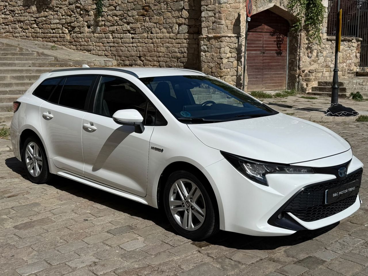 Toyota Corolla Touring Sports 125H Business 2021 de segunda mano en Barcelona