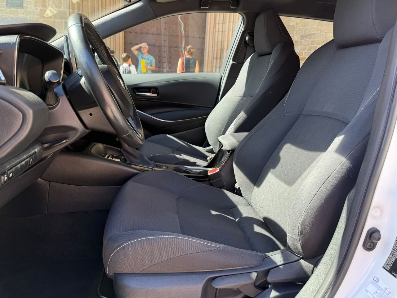 Toyota Corolla Touring Sports 125H Business 2021 de segunda mano en Barcelona