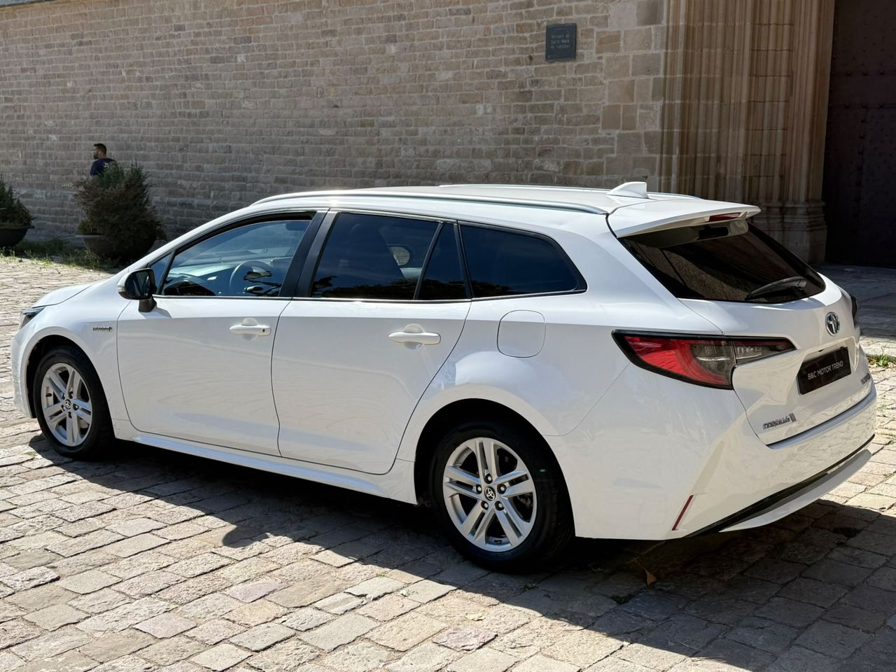 Toyota Corolla Touring Sports 125H Business 2021 de segunda mano en Barcelona