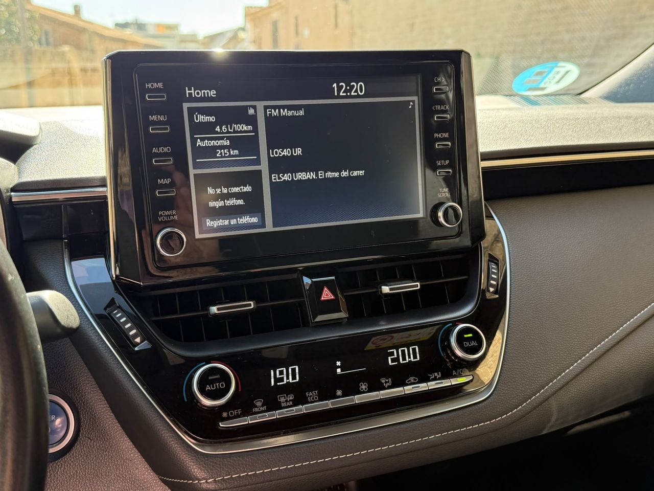 Toyota Corolla Touring Sports 125H Business 2021 de segunda mano en Barcelona