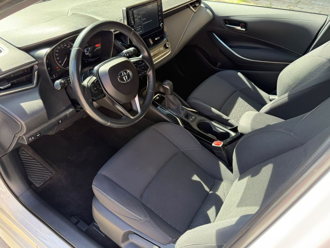 Toyota Corolla Touring Sports 125H Business 2021 de segunda mano en Barcelona