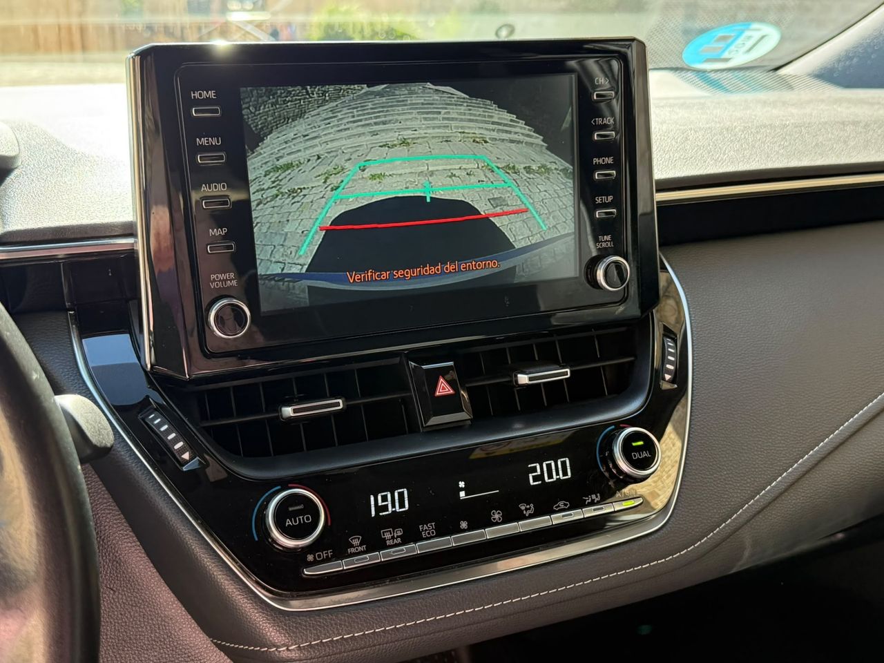 Toyota Corolla Touring Sports 125H Business 2021 de segunda mano en Barcelona
