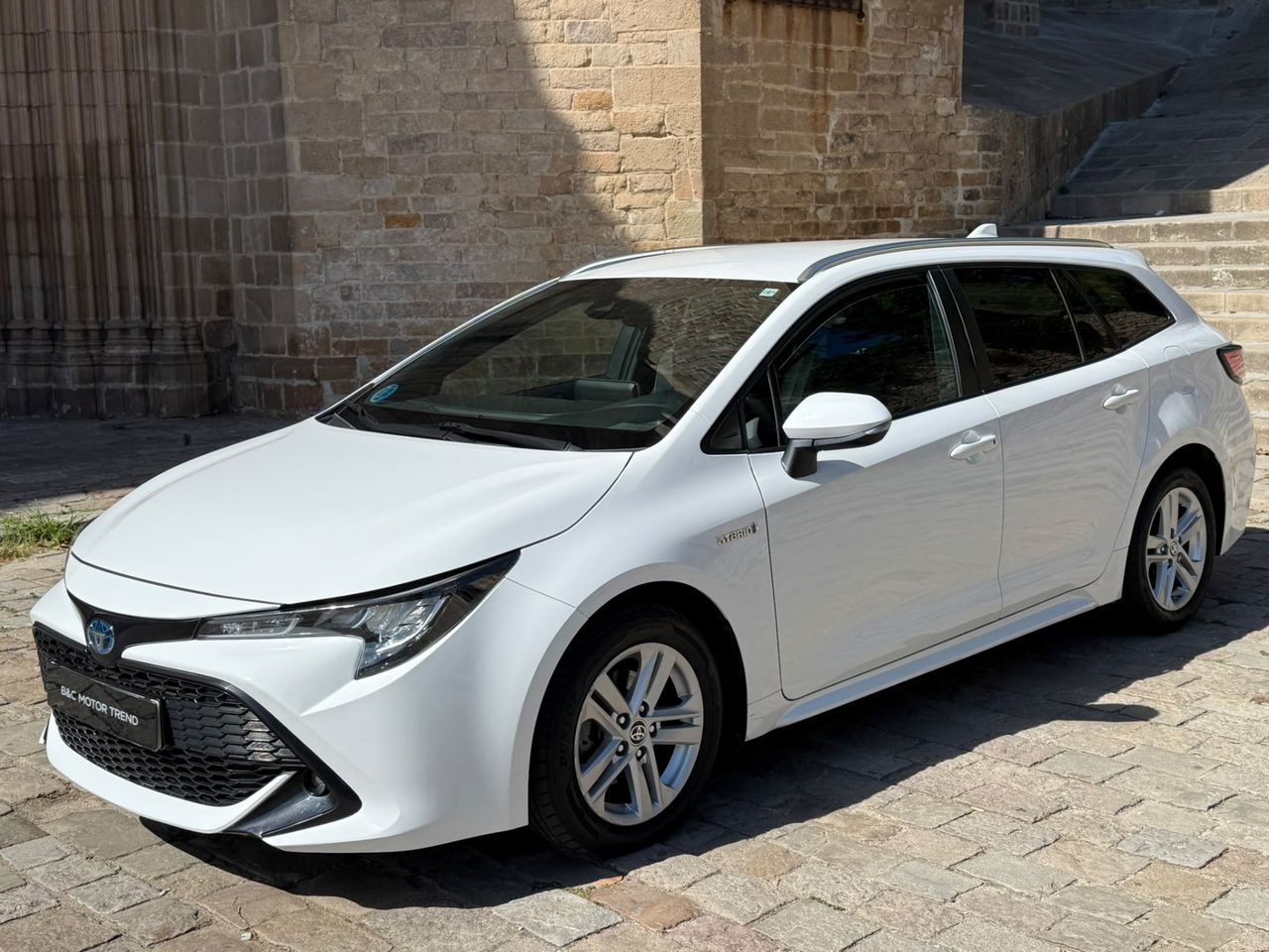 Toyota Corolla Touring Sports 125H Business 2021 de segunda mano en Barcelona