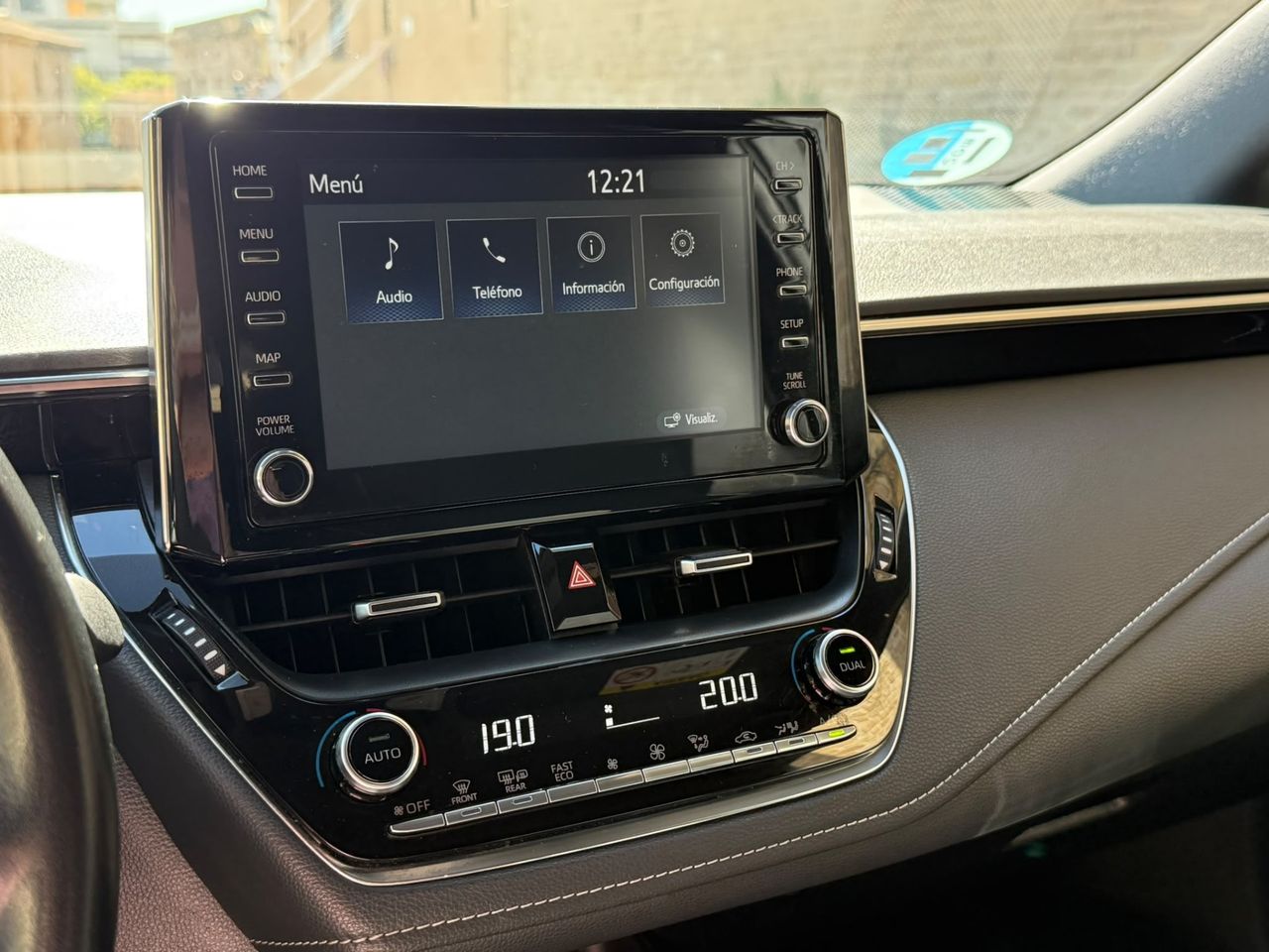 Toyota Corolla Touring Sports 125H Business 2021 de segunda mano en Barcelona