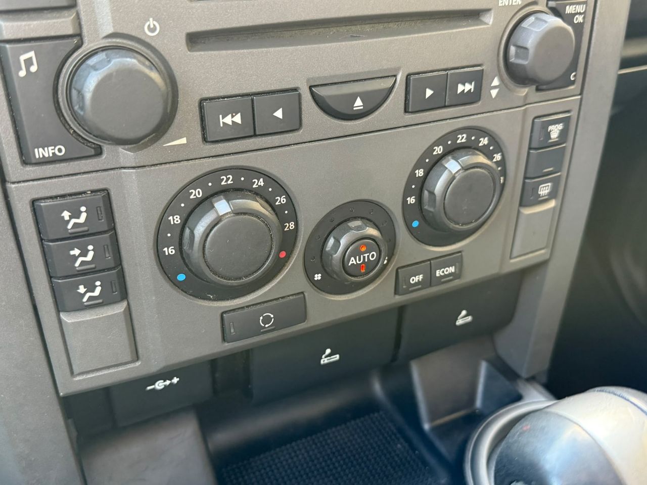 Land-Rover Discovery 3 TDV6 2.7 SE CommandShift 2006 de segunda mano en Barcelona