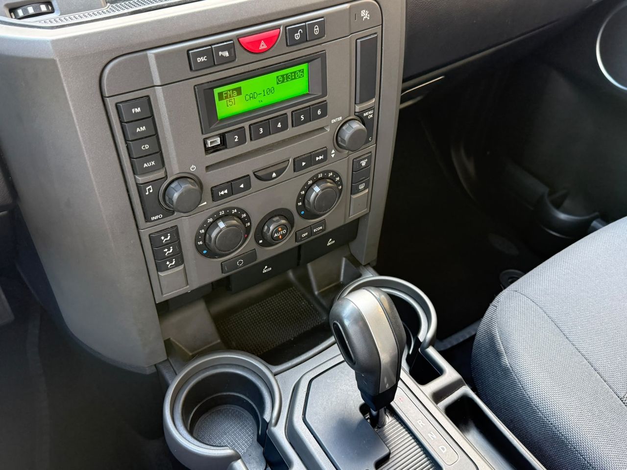 Land-Rover Discovery 3 TDV6 2.7 SE CommandShift 2006 de segunda mano en Barcelona