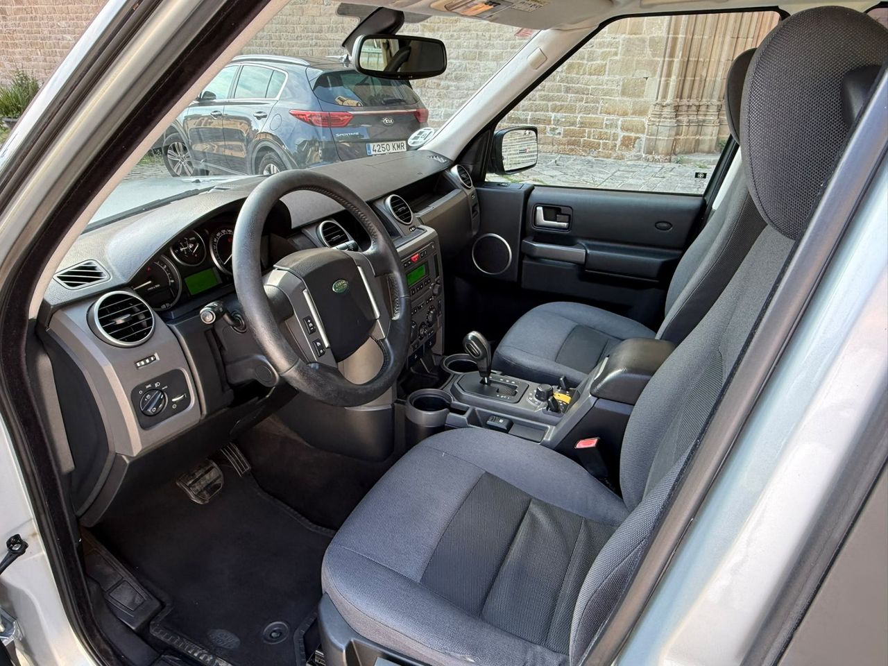 Land-Rover Discovery 3 TDV6 2.7 SE CommandShift 2006 de segunda mano en Barcelona