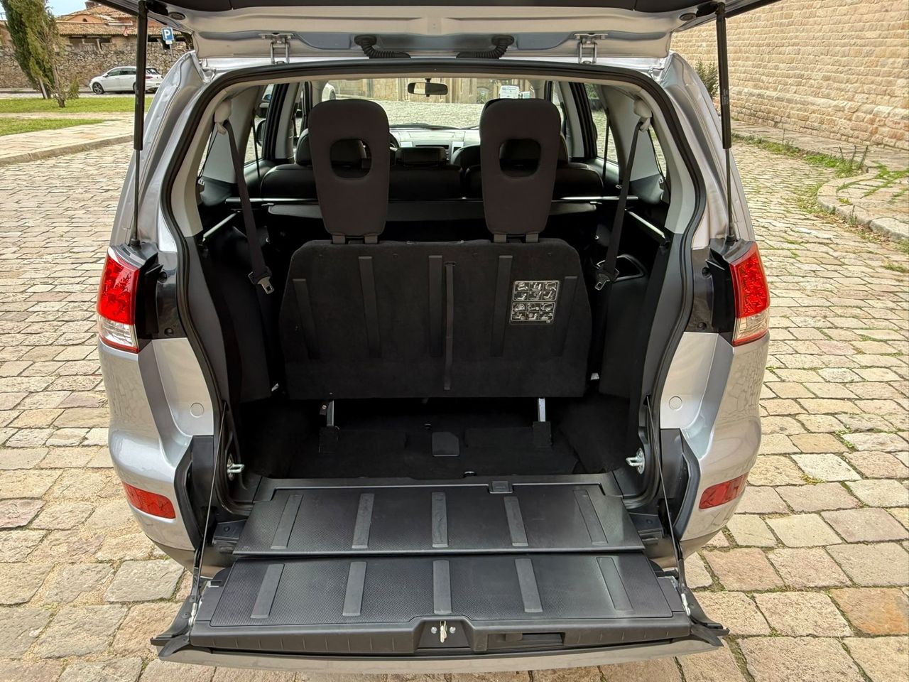 Citroën C-Crosser 2.2 HDi 160 FAP Exclusive 2008 de segunda mano en Barcelona