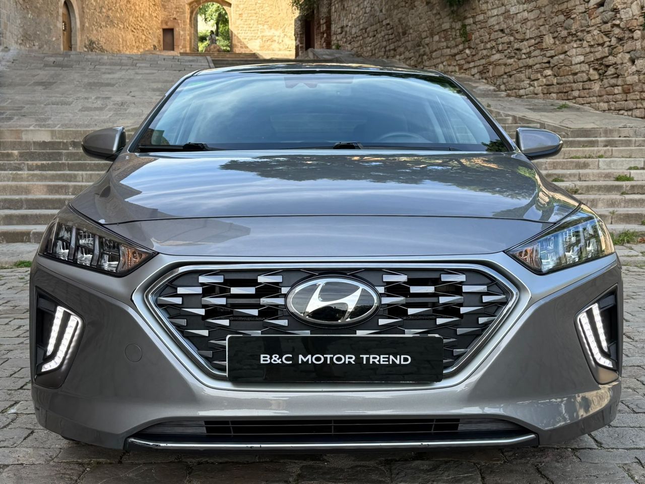 Hyundai IONIQ Híbrido 1.6 GDI 104 kW 2022 de segunda mano en Barcelona