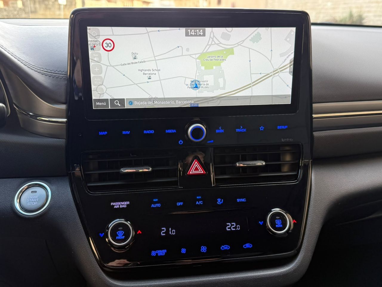 Hyundai IONIQ Híbrido 1.6 GDI 104 kW 2022 de segunda mano en Barcelona