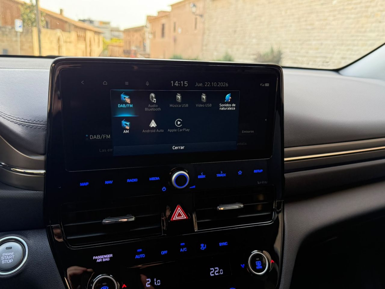 Hyundai IONIQ Híbrido 1.6 GDI 104 kW 2022 de segunda mano en Barcelona
