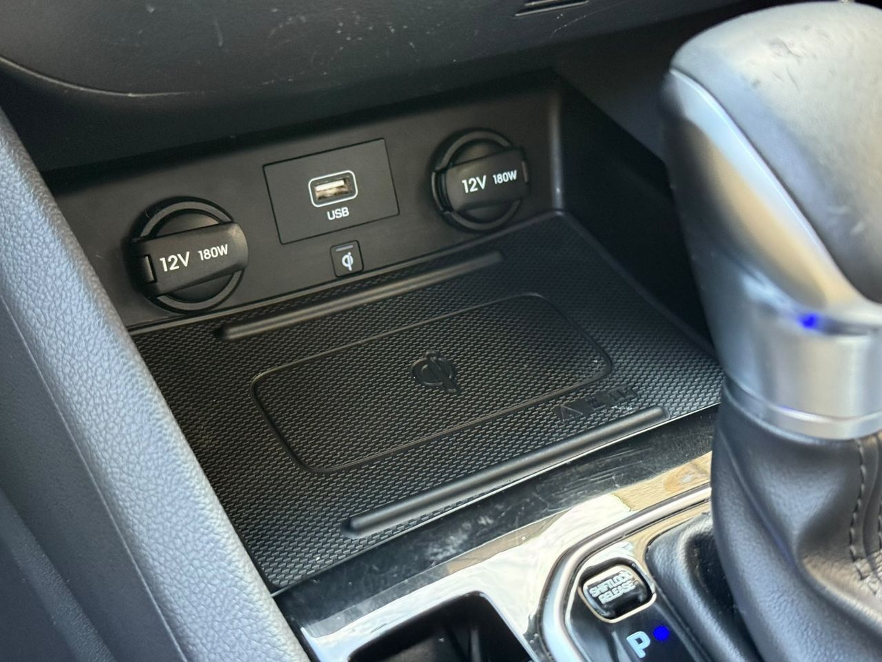 Hyundai IONIQ Híbrido 1.6 GDI 104 kW 2022 de segunda mano en Barcelona