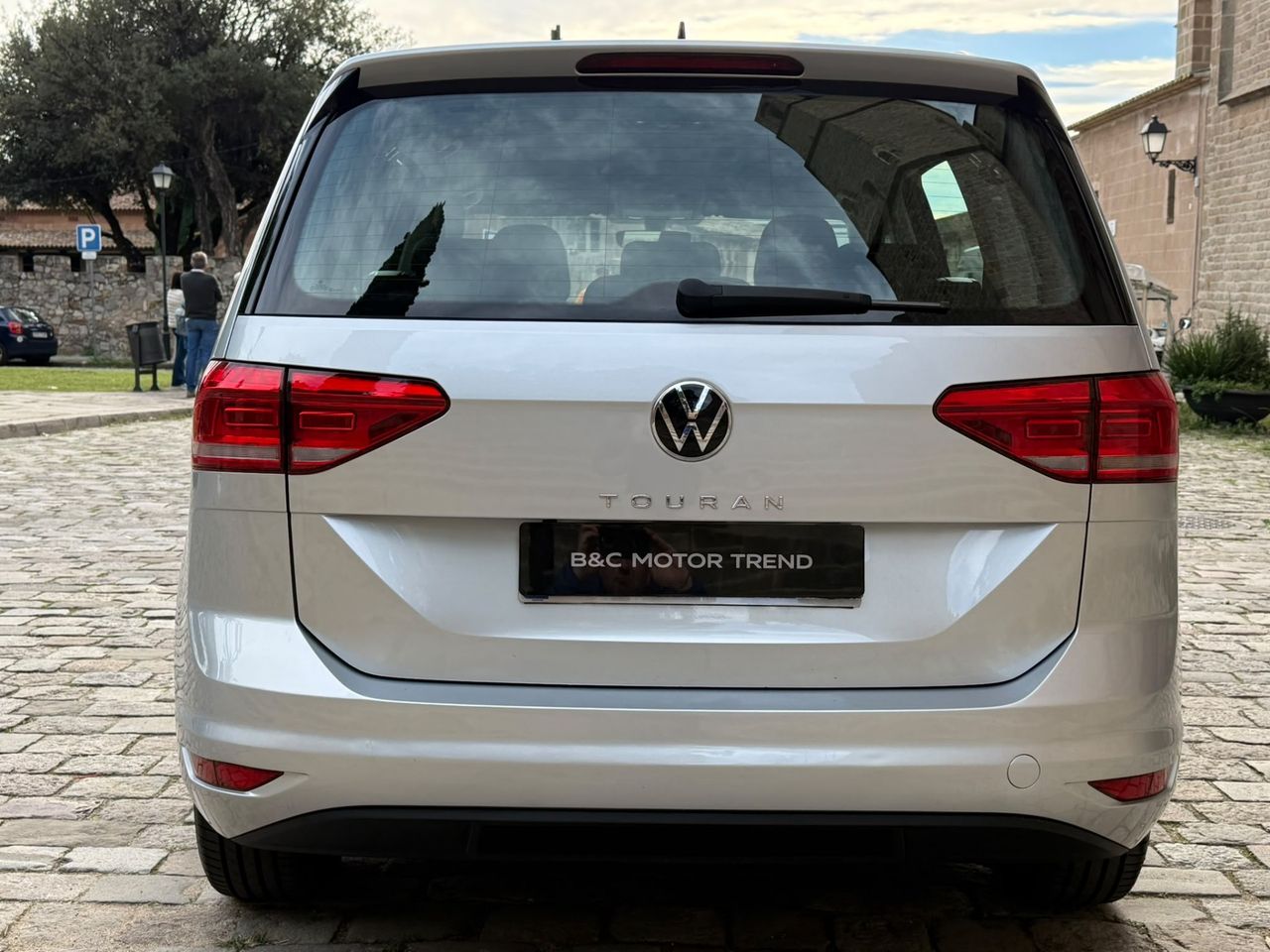 Volkswagen Touran Advance 2.0 TDI 90 kW 2022 de segunda mano en Barcelona