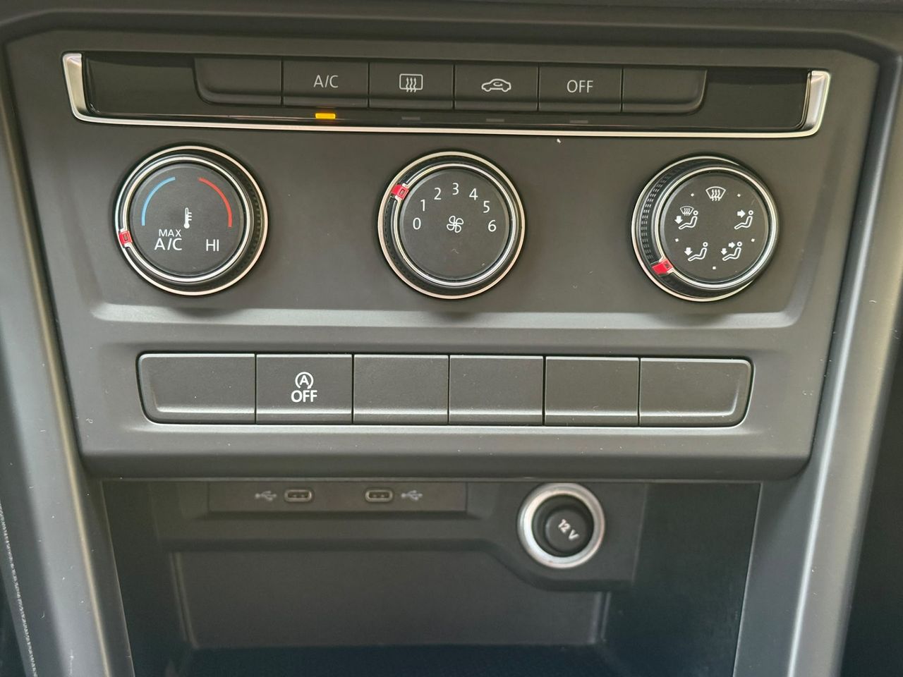 Volkswagen Touran Advance 2.0 TDI 90 kW 2022 de segunda mano en Barcelona