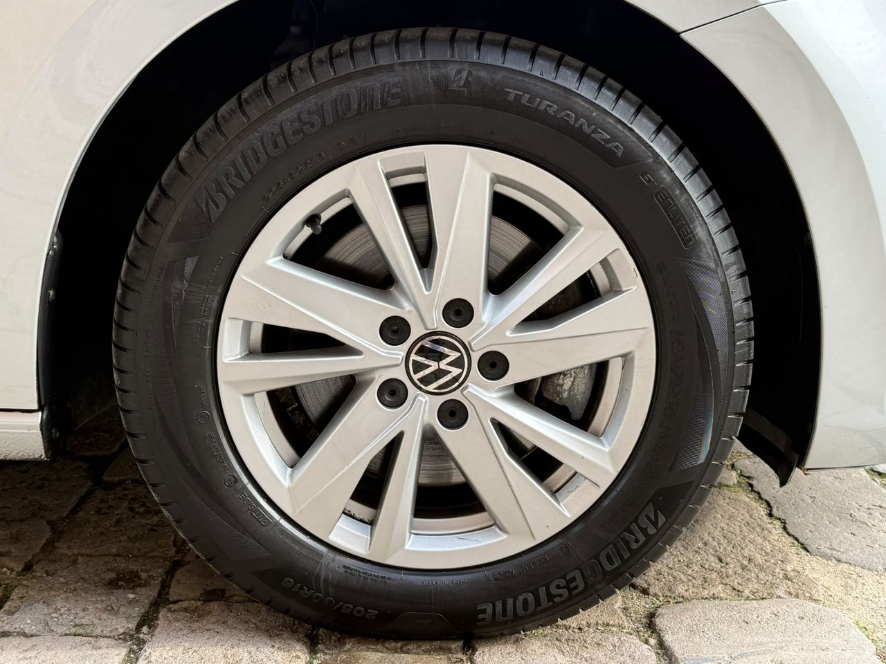Volkswagen Touran Advance 2.0 TDI 90 kW 2022 de segunda mano en Barcelona