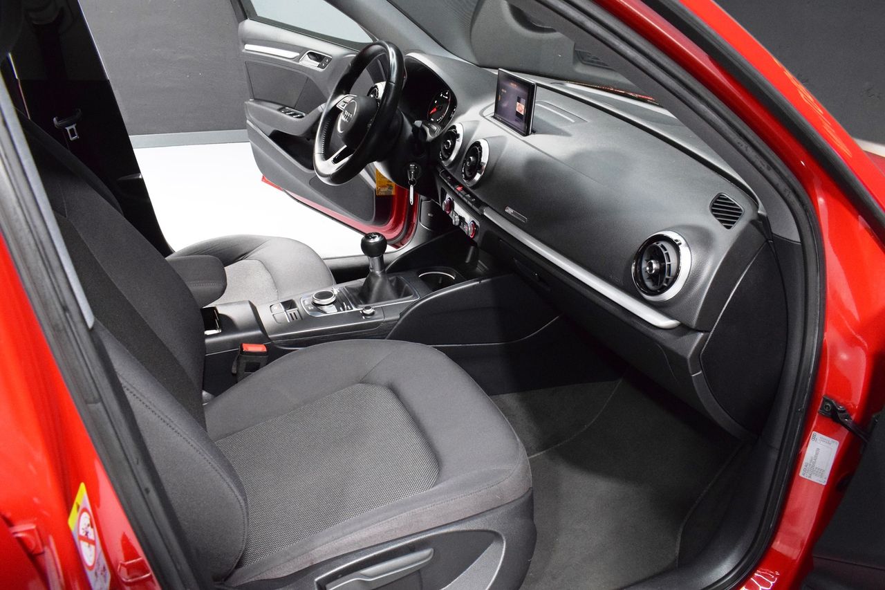 Audi A3 Sportback 30 TDI 85kW (116CV)  - Foto 11