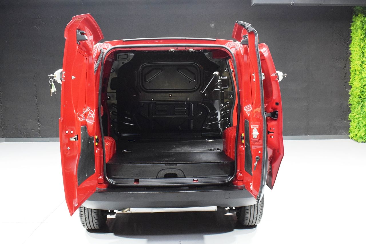 Fiat Fiorino Cargo Base 1.4 Natural Power 51kW  - Foto 24