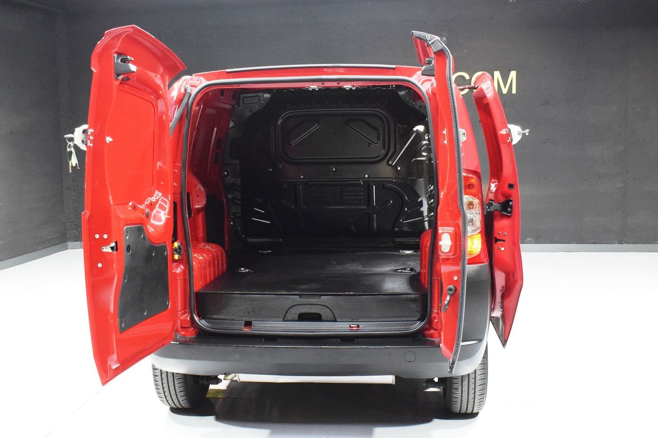 Fiat Fiorino Cargo Base 1.4 Natural Power 51kW  - Foto 23