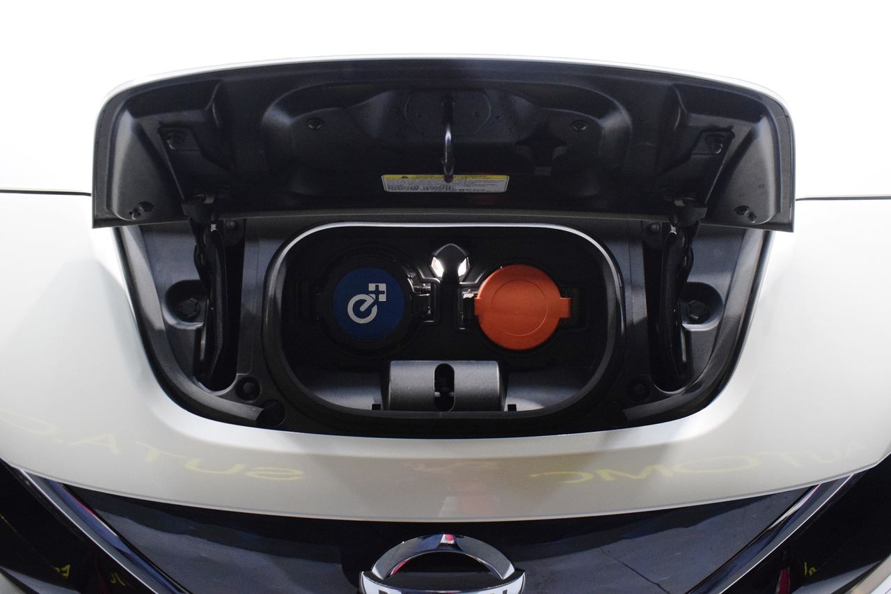 Nissan Leaf 62kWh e Tekna ProPilot Park  - Foto 38