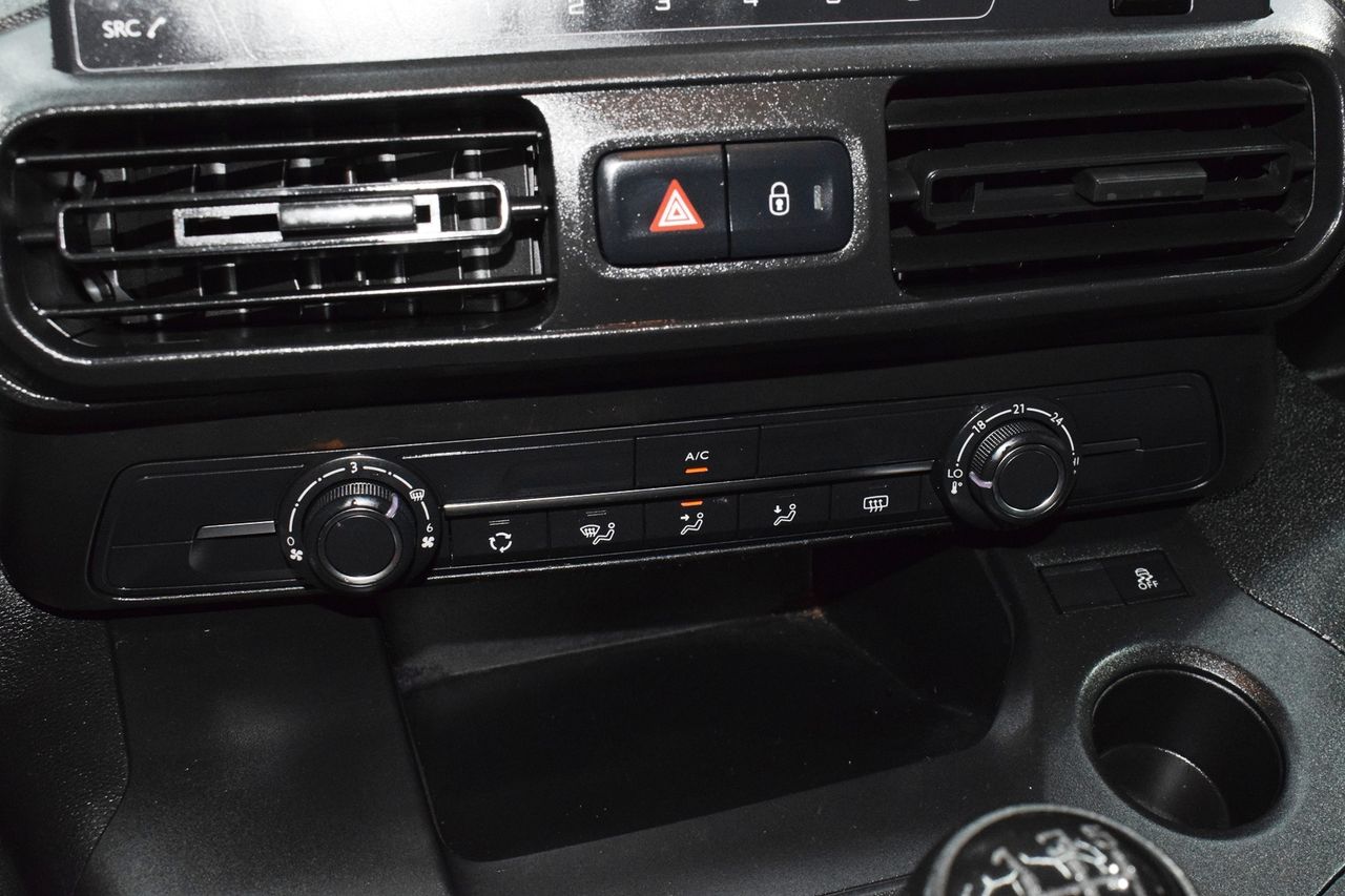 Peugeot Rifter Access Standard BlueHDi 73kW 4 P  - Foto 15