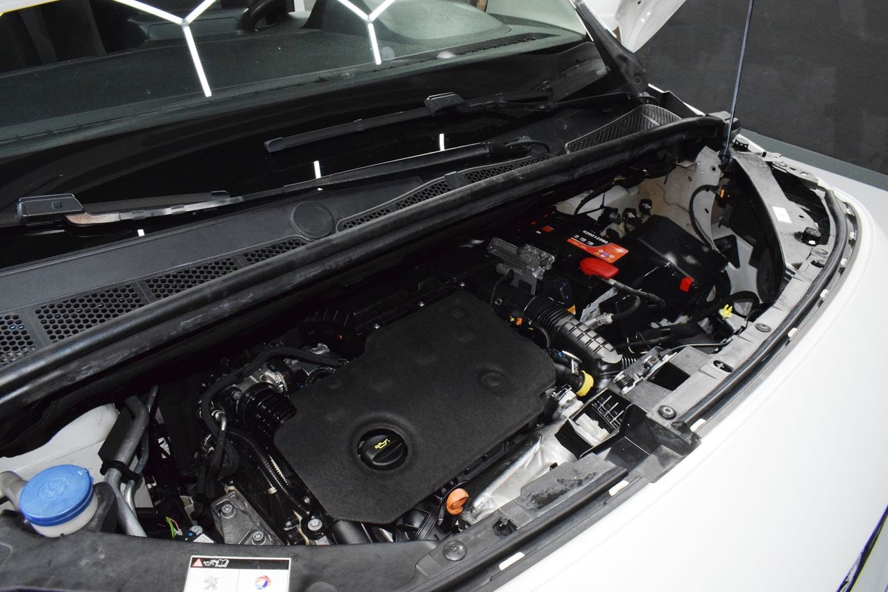 Peugeot Rifter Access Standard BlueHDi 73kW 4 P  - Foto 18