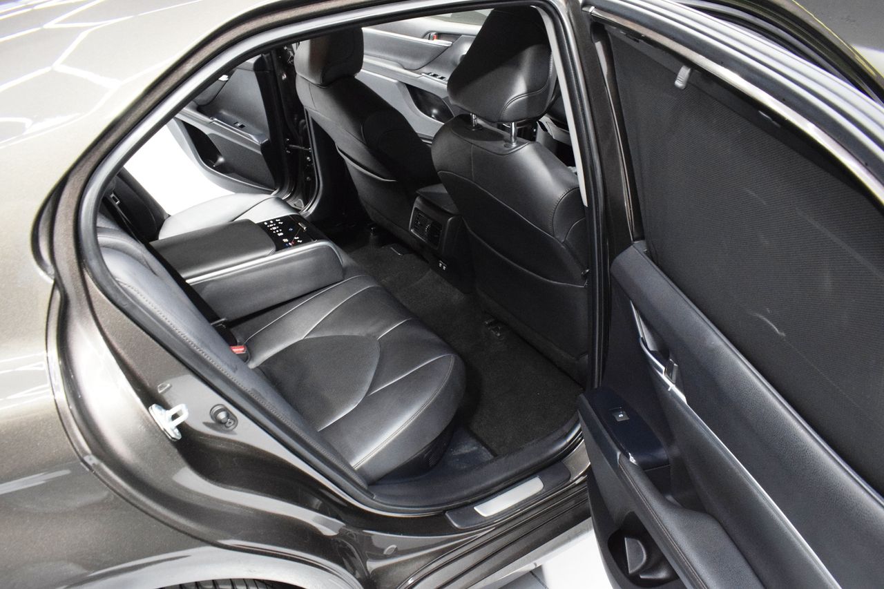 Toyota Camry 2.5 220H Luxury  - Foto 16