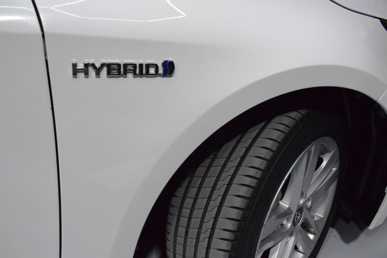 Toyota Corolla  1.8 HYBRID ACTIVE TECH E-CVT  - Foto 24