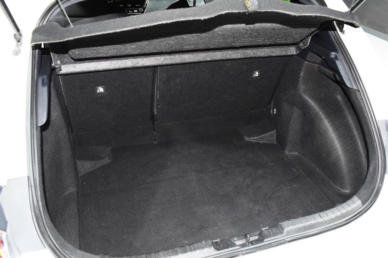 Toyota Corolla  1.8 HYBRID ACTIVE TECH E-CVT  - Foto 12