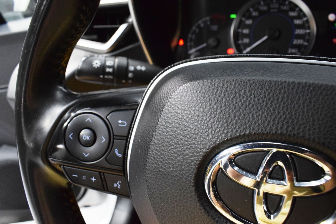 Toyota Corolla  1.8 HYBRID ACTIVE TECH E-CVT  - Foto 31