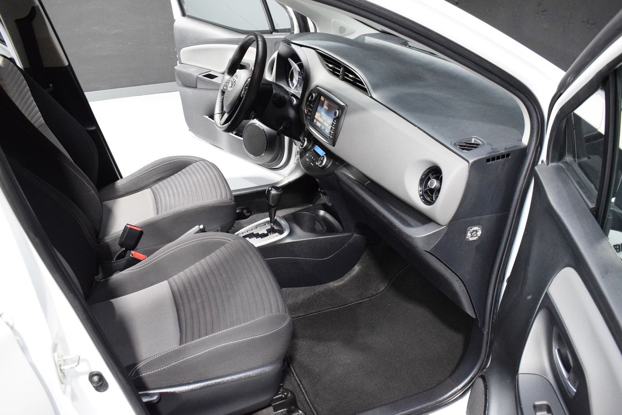 Toyota Yaris 1.5 100H Active Tech  - Foto 10