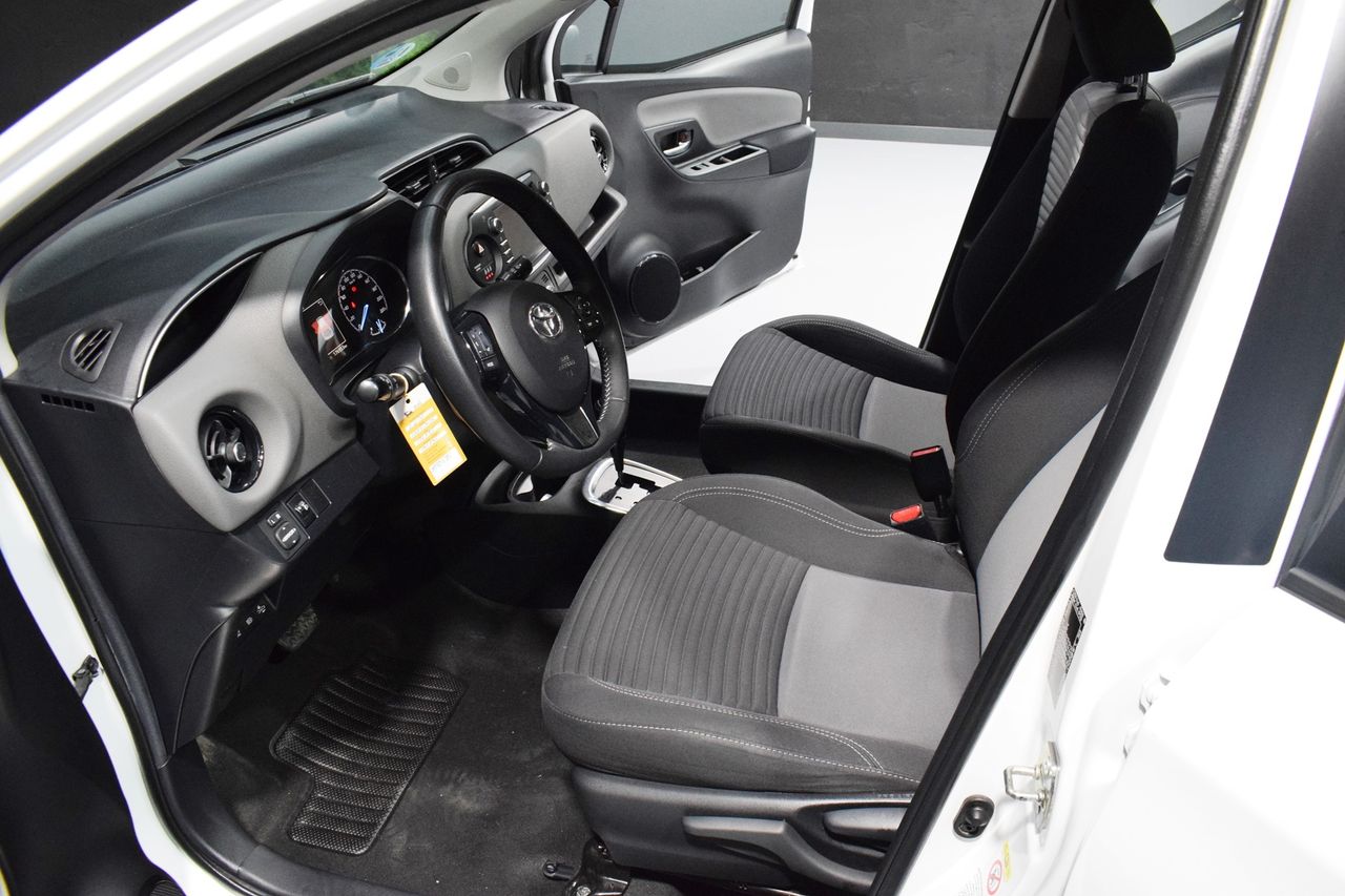Toyota Yaris 1.5 100H Active Tech  - Foto 8