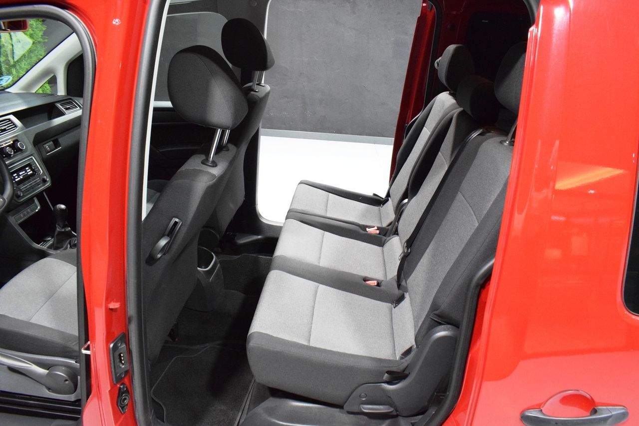 Volkswagen Caddy Profesional Kombi BMT 2.0 100 CV  - Foto 10