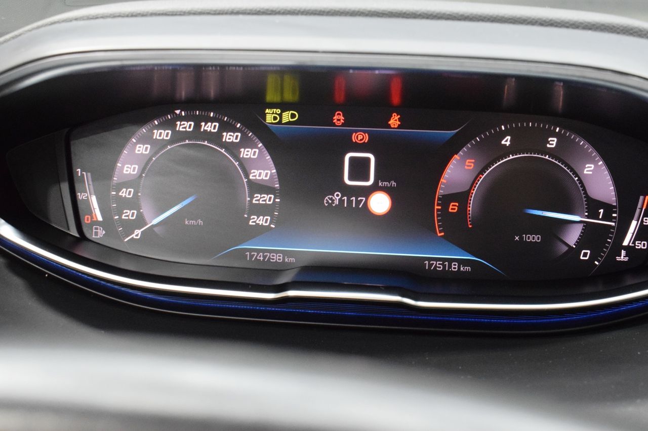 Peugeot 5008 Allure 1.5 HDI 130CV  - Foto 18