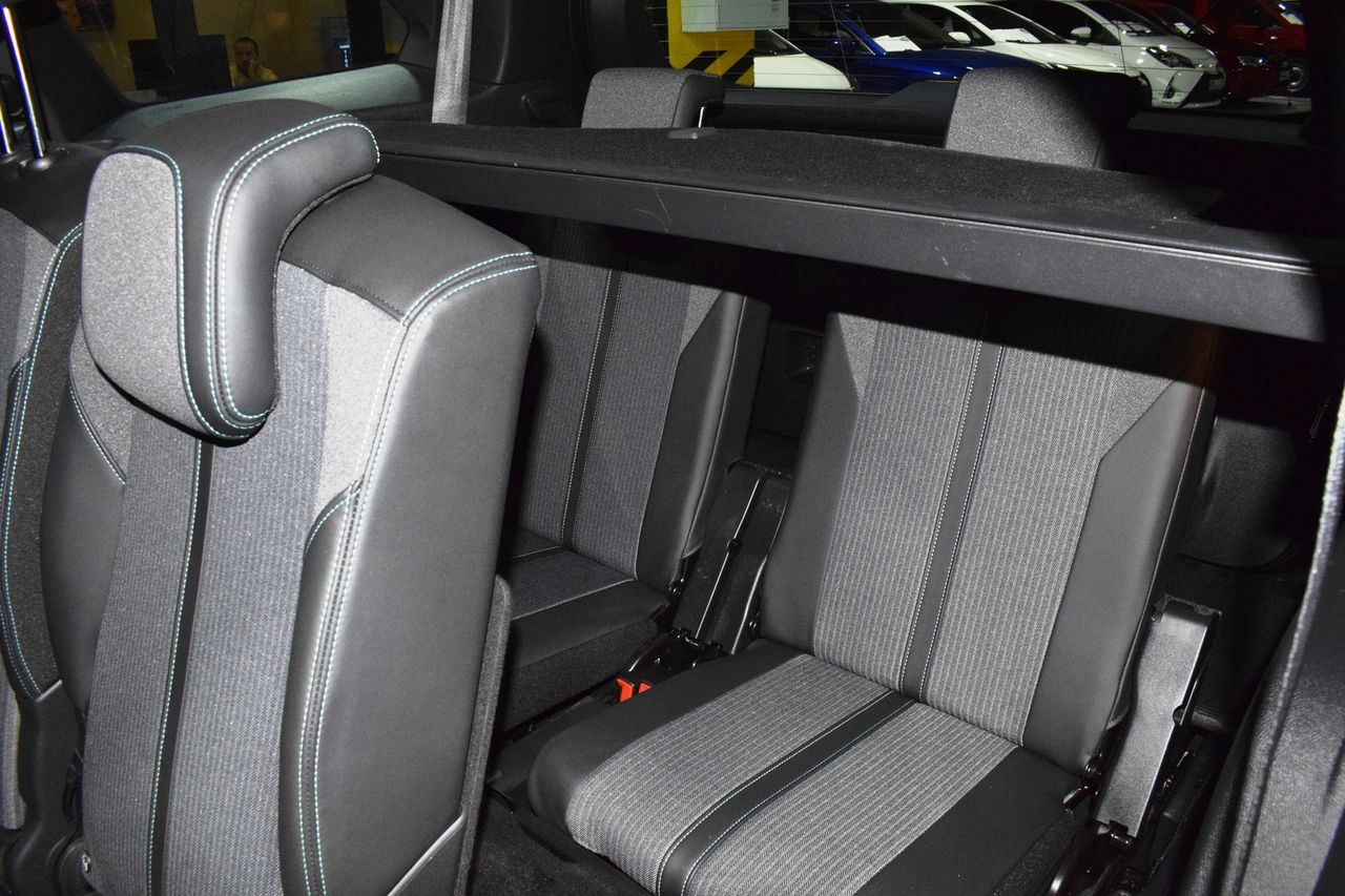 Peugeot 5008 Allure 1.5 HDI 130CV  - Foto 42